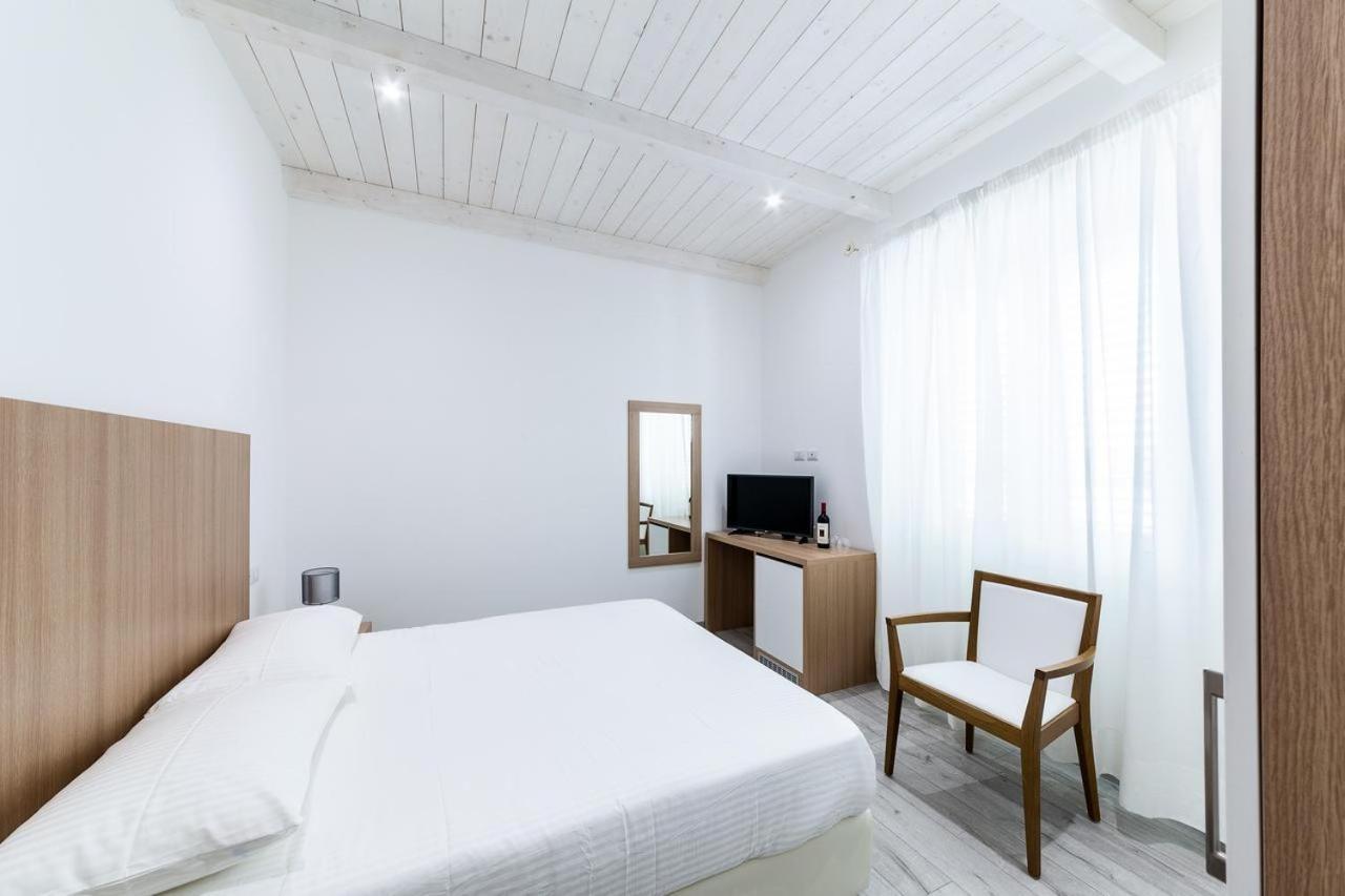 La Promenade Rooms & Suites Olbia Eksteriør bilde