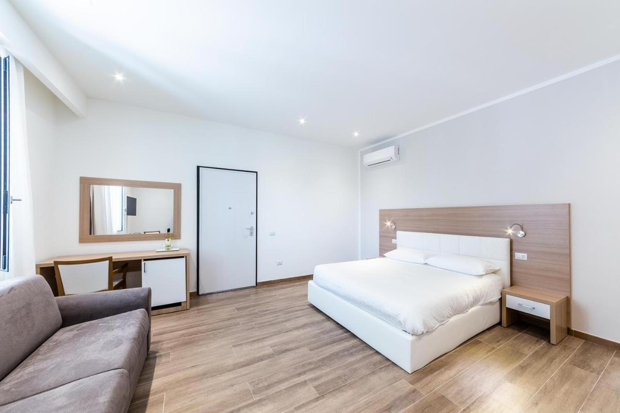 La Promenade Rooms & Suites Olbia Eksteriør bilde