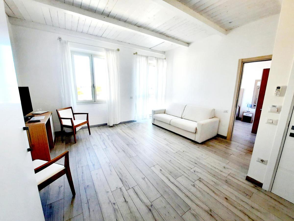 La Promenade Rooms & Suites Olbia Eksteriør bilde